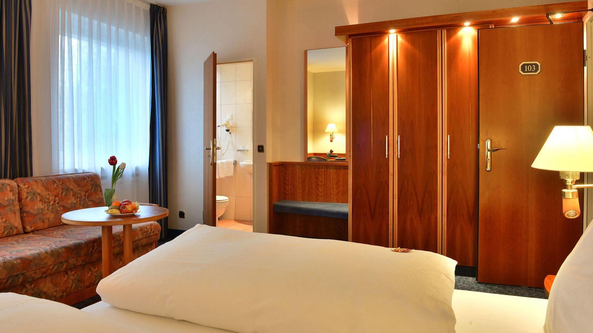 Hotel Ilbertz Garni Köln Dış mekan fotoğraf